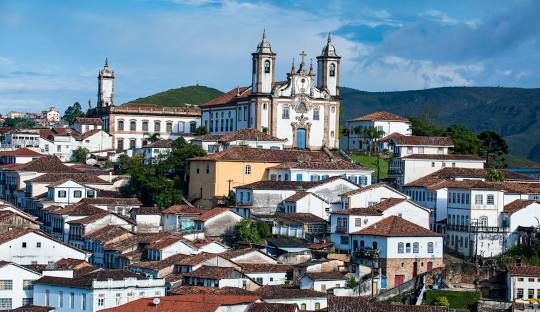 Ouro Preto : arquitetura e arte dos bandeirantes